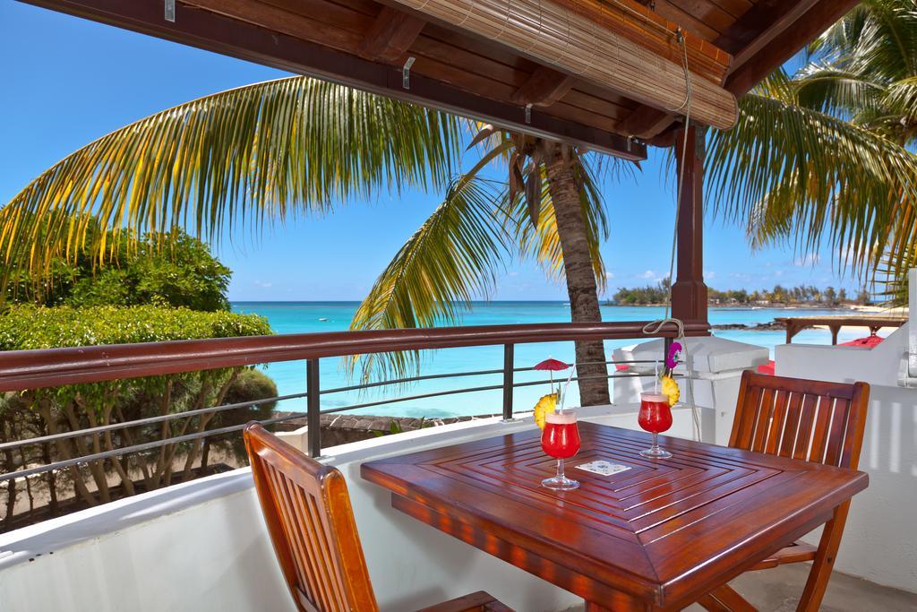Le Beachclub Pereybere Beach ภายนอก รูปภาพ