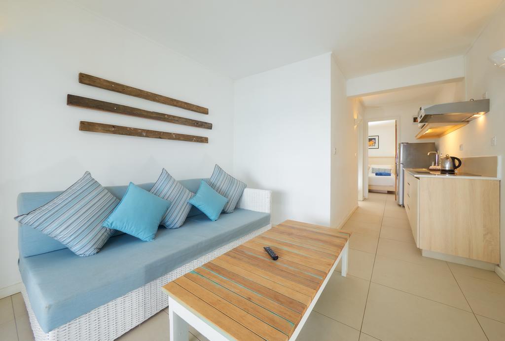 Le Beachclub Pereybere Beach ภายนอก รูปภาพ