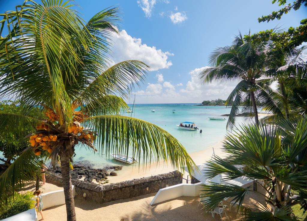 Le Beachclub Pereybere Beach ภายนอก รูปภาพ