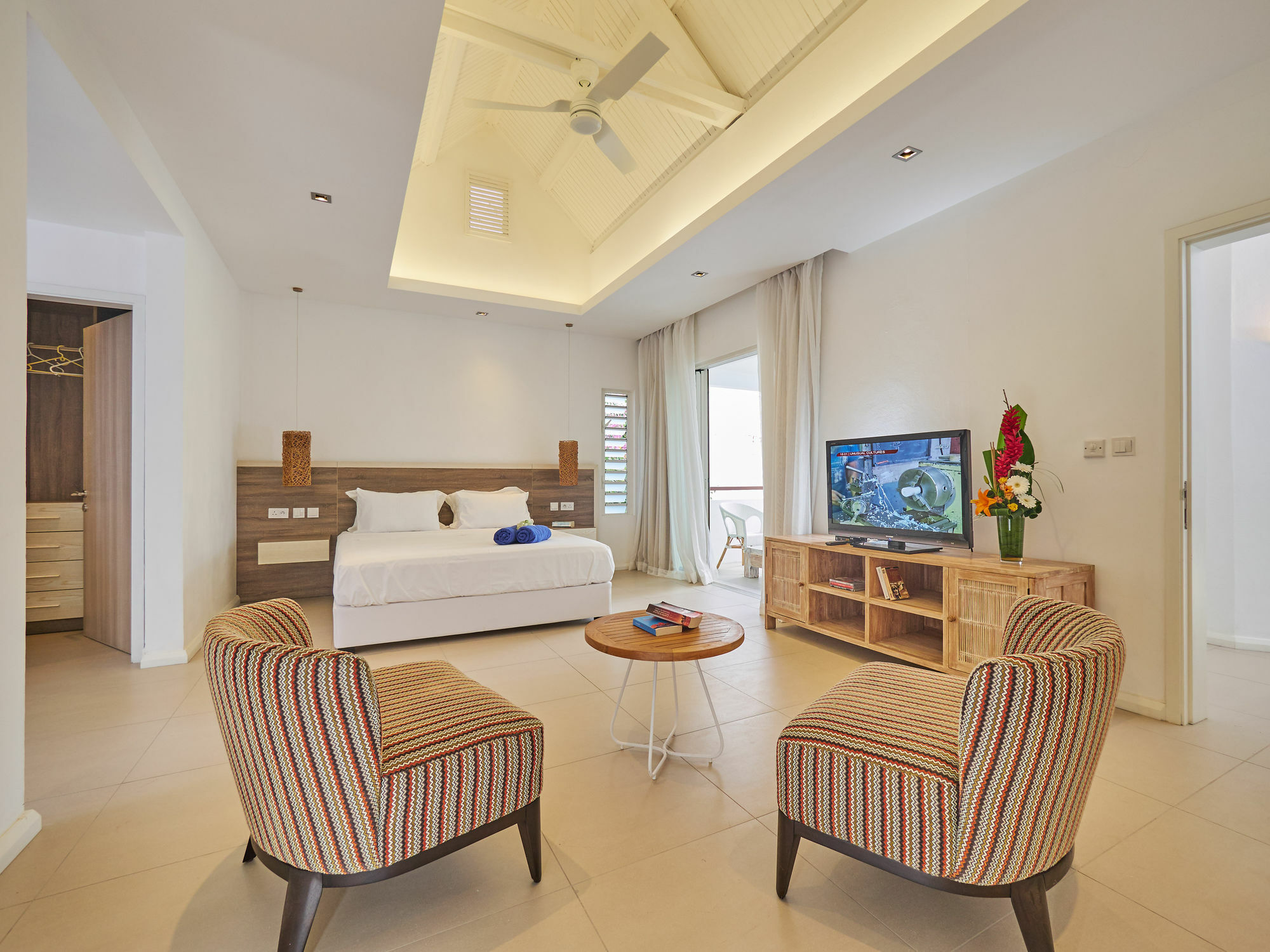 Le Beachclub Pereybere Beach ภายนอก รูปภาพ