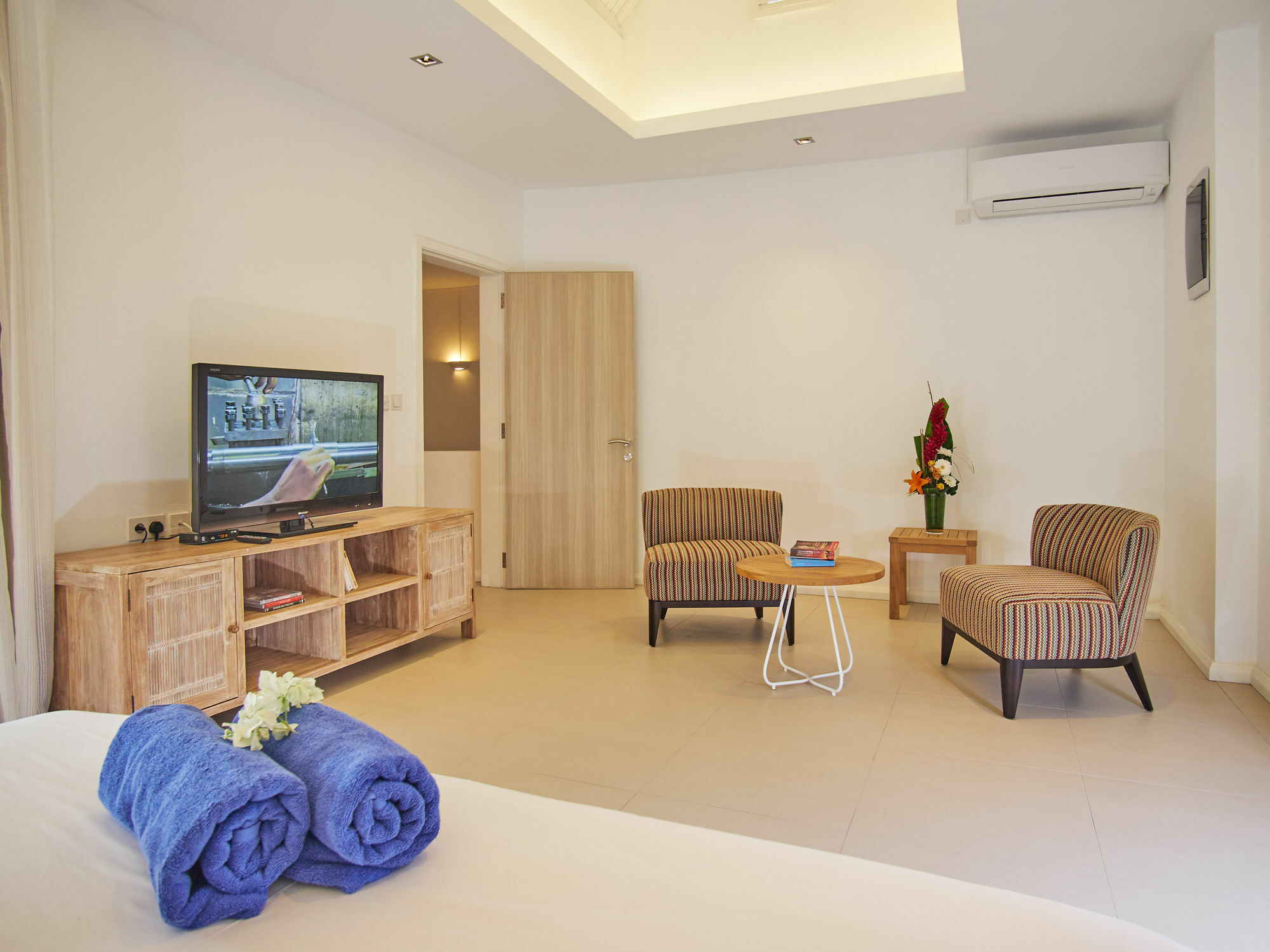 Le Beachclub Pereybere Beach ภายนอก รูปภาพ