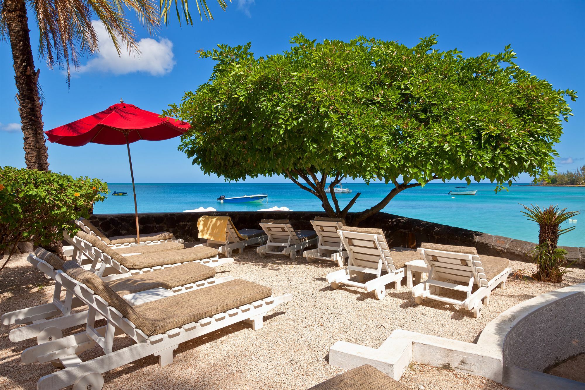 Le Beachclub Pereybere Beach ภายนอก รูปภาพ