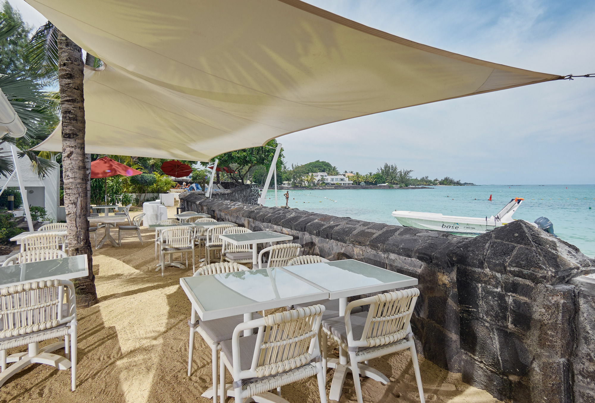 Le Beachclub Pereybere Beach ภายนอก รูปภาพ